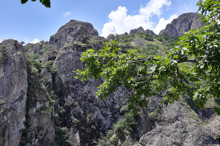 Birtvisi Canyon: 6-Hour Hiking Tour