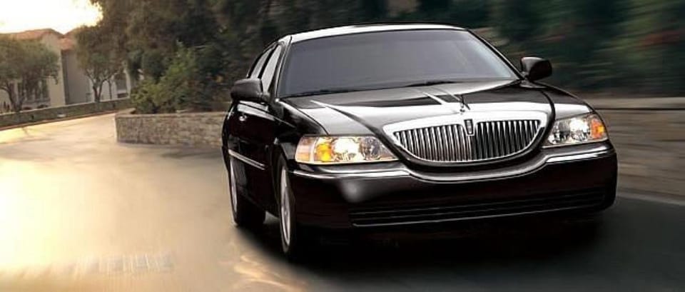 San Francisco: Private Airport Transfer image 1