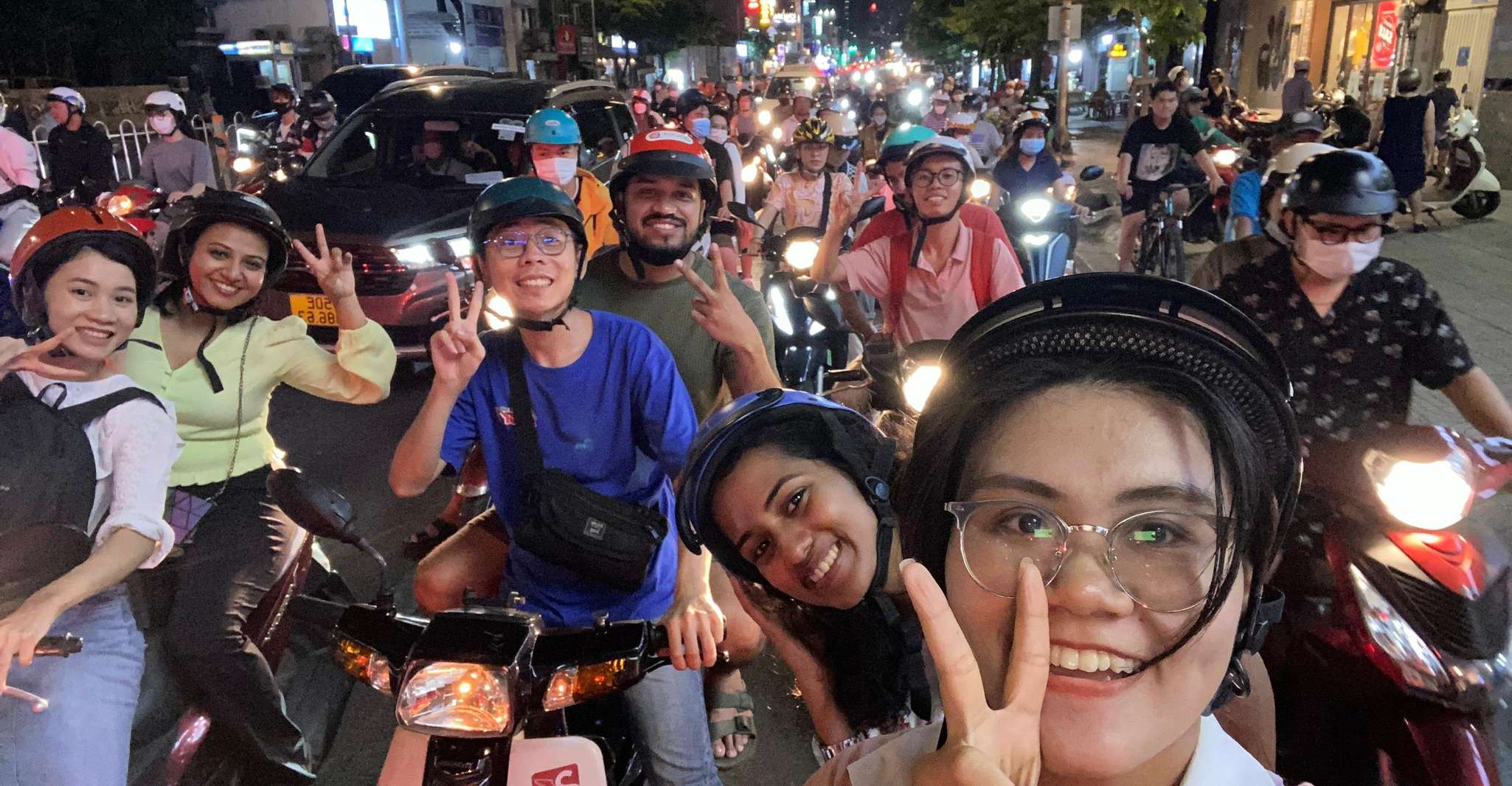 Ho Chi Minh City, Tournée gastronomique des Onze dégustations par Scooter - Hizvo
