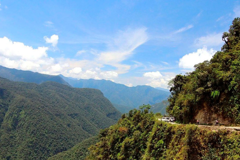 La Paz: Full-Day Death Road Mountain Bike Tour