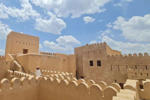 Muscat: 3-Day Oman Highlights Tour – Beach, Desert, Mountain