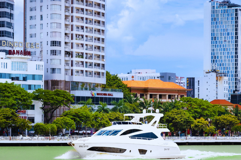 Da Nang: Private Luxury Yacht & Dragon Bridge Fire Show Luxury 2-Hour Ocean Mansion Yacht Charter – 4-Bedroom Bliss