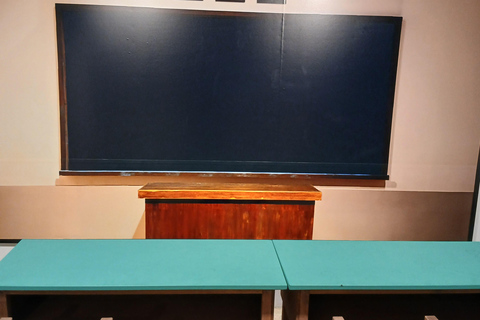 Meeting a North Korean Defector & North Korean Border