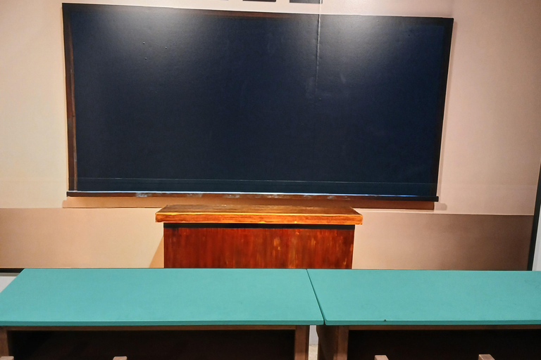 Meeting a North Korean Defector & North Korean Border