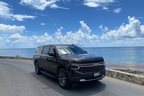 Cancun: One-Way or Roundtrip Private Luxury Transfer
