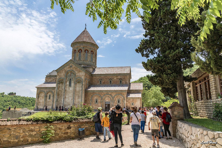 Tbilisi: Chronicle of Georgia, Bodbe & Sighnaghi Tour