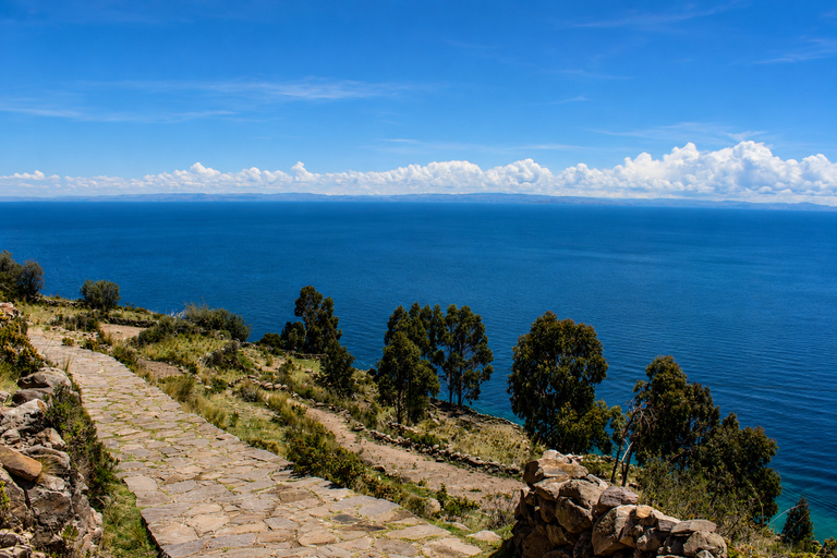 Puno: Uros & Taquile with Partner Families & Local Guides