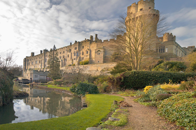 From London: Oxford, Cotswolds, Stratford & Warwick Tour Essential - Guided Experience. No Entries