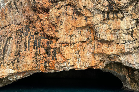 Kotor: Schnellbootfahrt zur Blauen Höhle und zur Muttergottes der Felsen