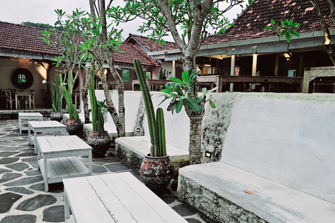 Templi e sapori: tour di Prambanan con fotografo e pranzoTempli e gusto: tour di Prambanan con fotografo e pranzo