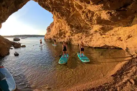 SANT ANTONI: ALLT INKLUDERAT PADDELSURF & SNORKEL BÅTTUR