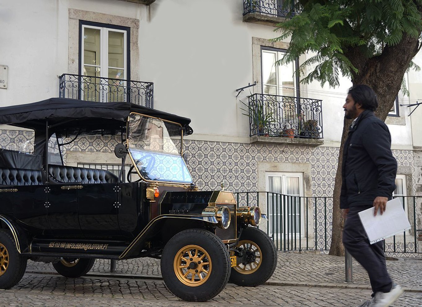 Lissabon: Privat sightseeingtur i en vintage tuk tuk