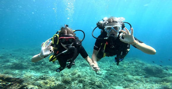 Bali: Beginner Scuba Diving at Tulamben&#39;s WWII Liberty Wreck