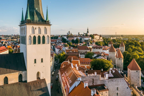 Walking tour in Tallinn Old Town