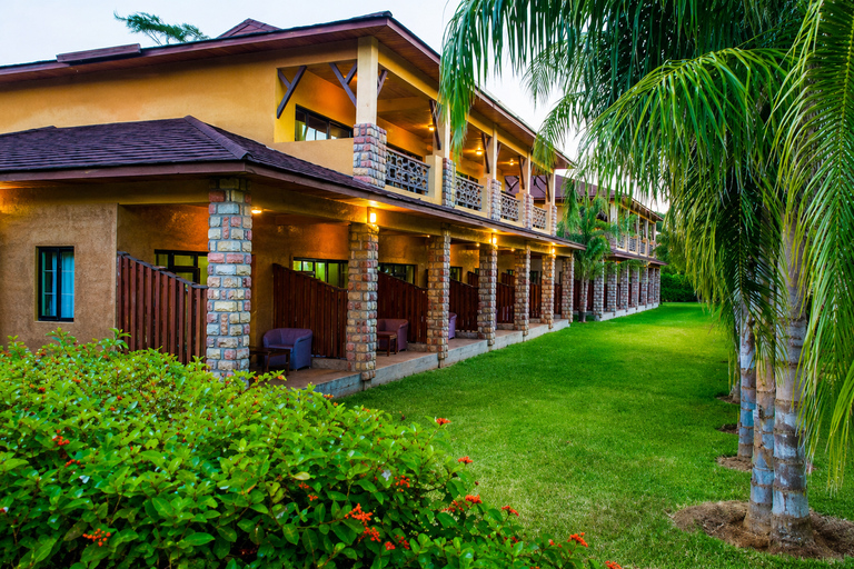 Nairobi: 3 days Lake bogoria, baringo & nakuru private tour