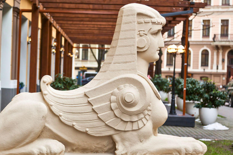 Riga: Art Nouveau Walking Tour with Welcome Drink