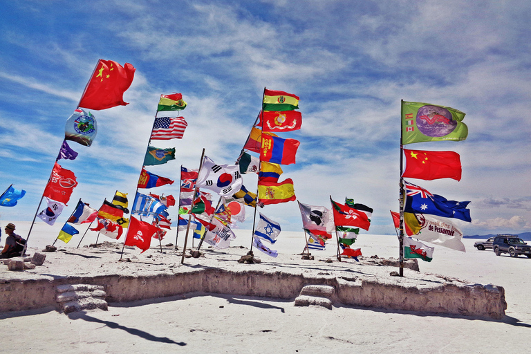 Depuis La Paz : Excursion à Uyuni Salt Flats 1 journée + bus aller-retourTOUR UYUNI ESPAÑOL