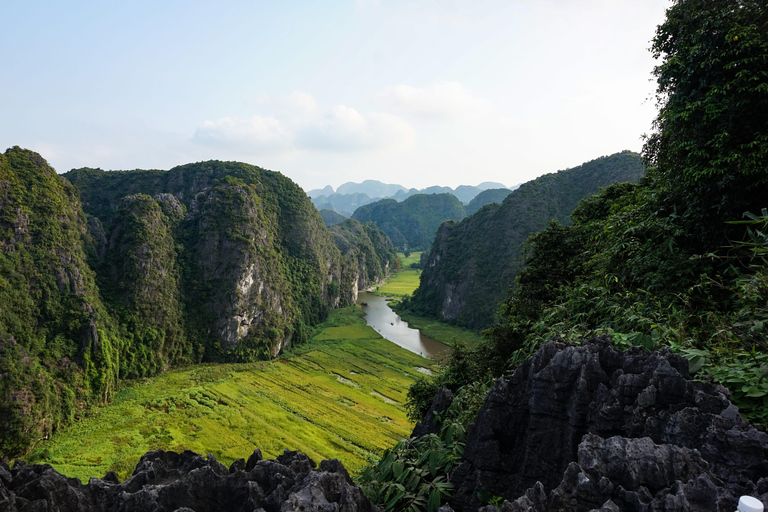 Ninh Binh, Trang An, Bai Dinh Pagoda, and Mua Cave