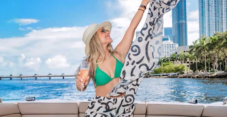 Miami: Private Boat Charter Guided and Tailored Experience photo 7