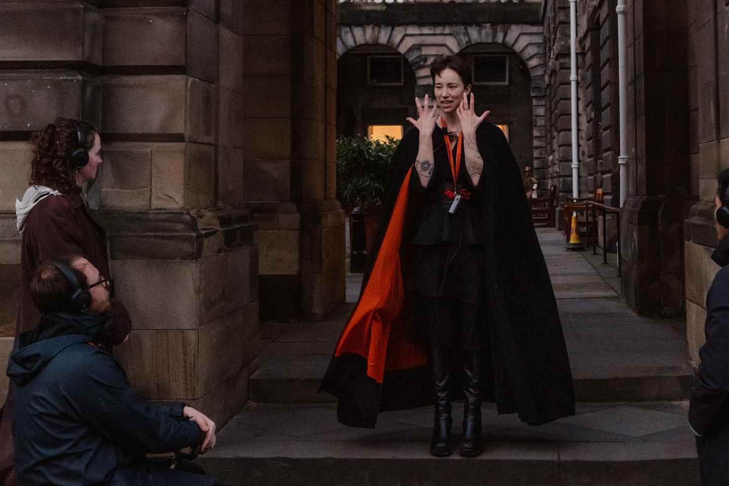 Edinburgh: Multi-Sensory Old Town Ghost Tour Experience