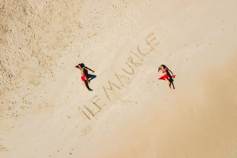 Mauritius: Private Beach Photoshoot