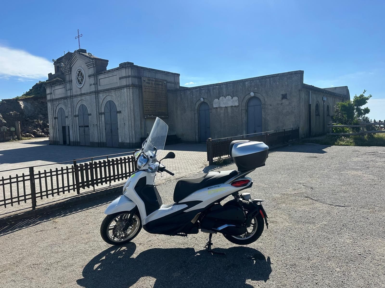 Messina: Tour mit dem Roller