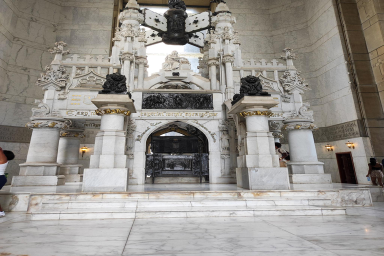 Punta Cana: Santo Domingo Day Trip with Columbus Lighthouse