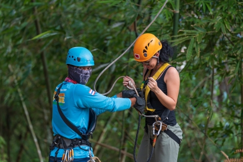 Phuket: ATV und Zipline-Panorama-Abenteuer1-stündiges ATV- und 32-Plattformen-Zipline-Erlebnis