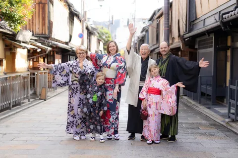 Kyoto: Tradisjonell kimono 1-dags leie