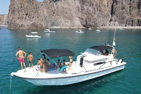 Sant'Antioco: Tour in barca a motore con skipper