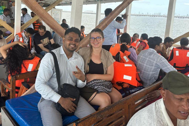 Mumbai: Elephanta Caves, Ferry Ride & Heritage Tour
