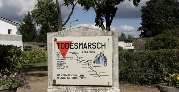 Berlin & Sachsenhausen: 5-stündige Tour „Drittes Reich“ mit dem VW-Bus