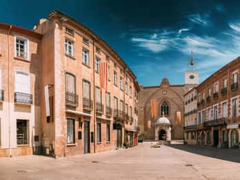 Perpignan: tour a piedi di 2 ore con una guida locale
