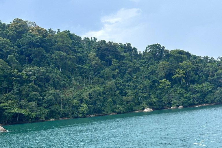 Paraty: Exclusive North Route Poseidon Boat Tour