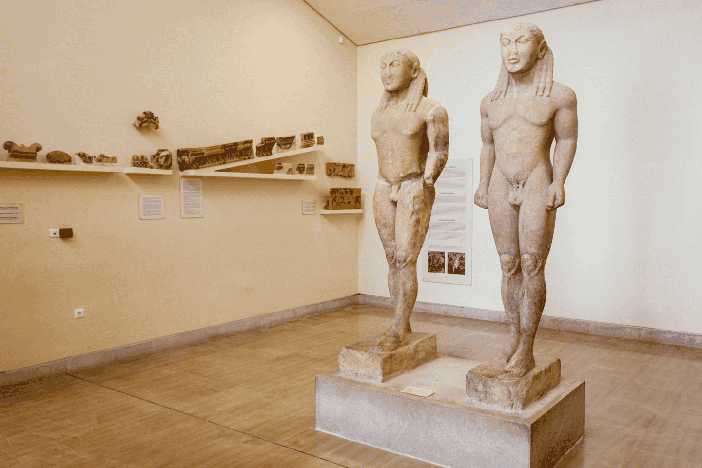 奢华私人游：探索德尔斐、伊泰亚与加拉克西迪的魅力