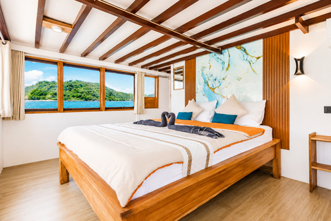 Labuan Bajo: 3-Day Komodo Sailing Ocean View Cabin All Fees Standard Boat | Sharing Room Ocean View | Tiket not Included