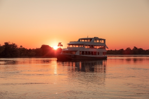 Wodospady Wiktorii: 2-godzinny luksusowy rejs po rzece Zambezi po zachodzie słońcaWodospady Wiktorii: Sunset Cruise Luxury Deck na Zambezi Riv