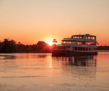 Victoria Falls: 2-Hour Luxury Zambezi River Sunset Cruise