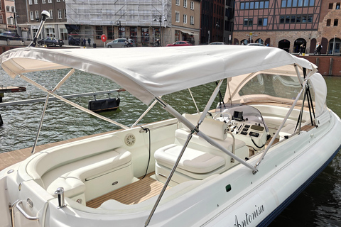 Gdańsk: Prosecco Boat Cruise with Drinks and Music