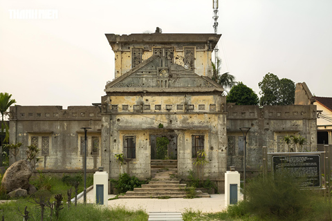 Hue to DMZ Full-Day Tour: Quang Tri Citadel, Vinh Moc Tunnel Group Tour