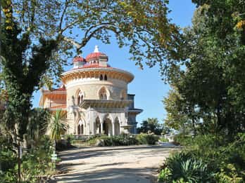 Sintra and Cascais: Full-Day Private Sightseeing Tour