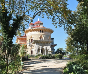 Sintra and Cascais: Full-Day Private Sightseeing Tour