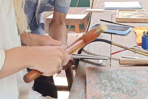 Bali : Cours de fabrication de bijoux à Canggu avec 7 grammes d'argent15:30 HEURES