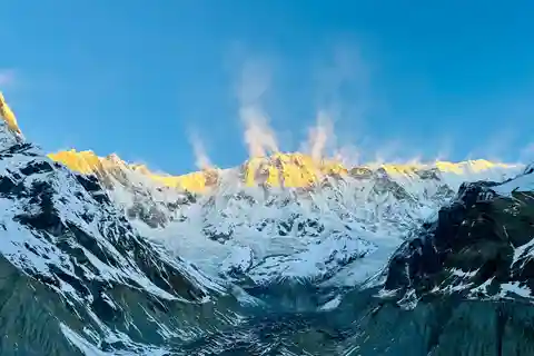 Pokhara: Trek del Campo Base dell'Annapurna e tour con safari nella fauna selvatica