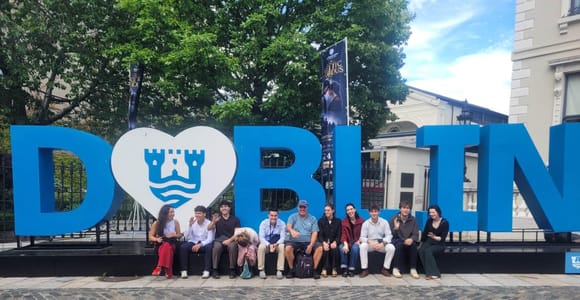 Dublin: Sightseeing Walking Tour in German