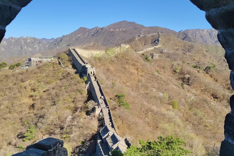 Beijing: Mutianyu Great Wall Private Tour with Tea Tasting Mutianyu Great Wall Private Tour with English Tourguide