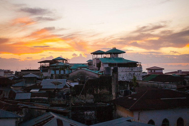 Stone Town + Viaje de las especias con una guía expertaZanzíbar: viaje por las especias con una guía experta