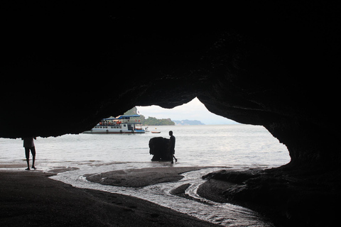 Phuket: James Bond Sunset Dinner & Bioluminescent Plankton