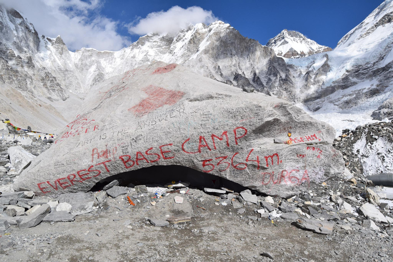 Trekking del Campo Base dell&#039;Everest con pernottamento - 15 giorniTrekking del Campo Base dell&#039;Everest con pernottamento