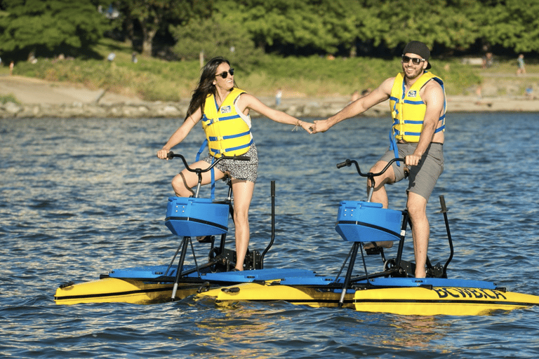 Vancouver: Wypożyczalnia rowerów wodnych w False Creek